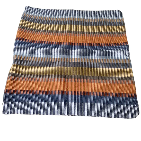 Crate & Barrel Cotton Chika Blue Striped Woven Set of 2 Pillow Covers 20x20 - Picture 5 of 10